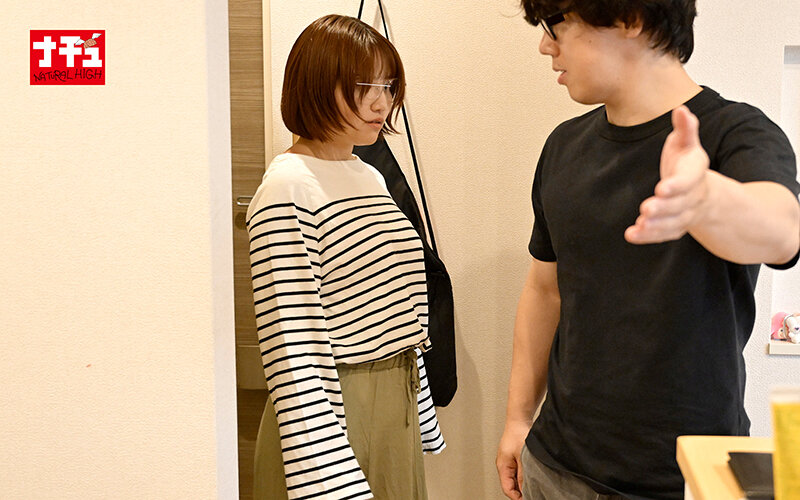 怪しいピンクチラシを動画のネタに…やってきた無口な女はむっちむちのだらしないカラダで中出しを迫るほど性欲が凄まじかった サンプル 3