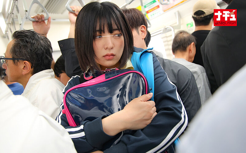 通学電車で突然ジャージをずり下げられるオマ○コ丸出し羞恥で逃げられずイカされまくるスポーツ女子 サンプル 16