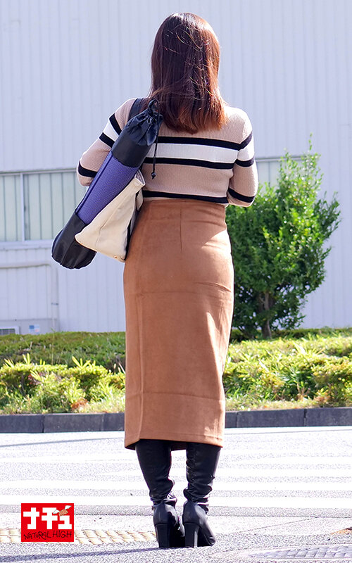 スカート巾着尻で助けを求められても我慢できない！誰かもわからずにチ○ポをブチ込まれ嫌がりながら絶頂する敏感女2 サンプル 3
