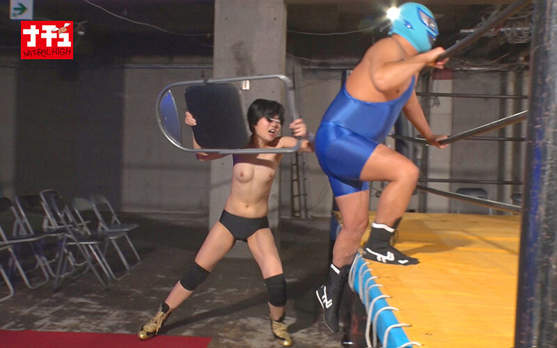 つるぺた女子の男水着チャレンジ会議 プロレス試合中「オマエ女だろ！」デカチンレスラーにバレてテンパって中出しさせちゃって…私どうかしてるぅぅ！ サンプル 8