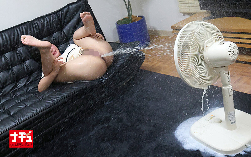 同じマンションに住む無防備な透けパン美尻女に浣腸をぶち込んだら我慢できず着衣噴射3 サンプル 18