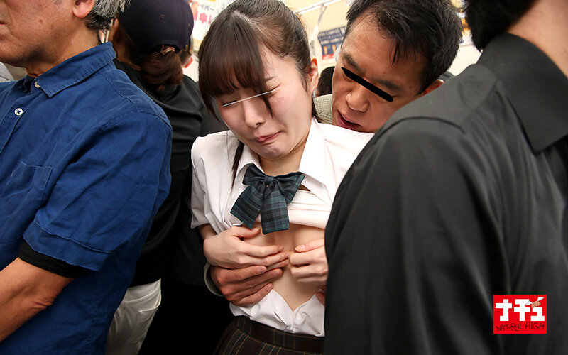 頑なに乳首を隠す女◎◎生の両手が感じてノーガードになるまでオイル揉みしまくれ！ サンプル 10