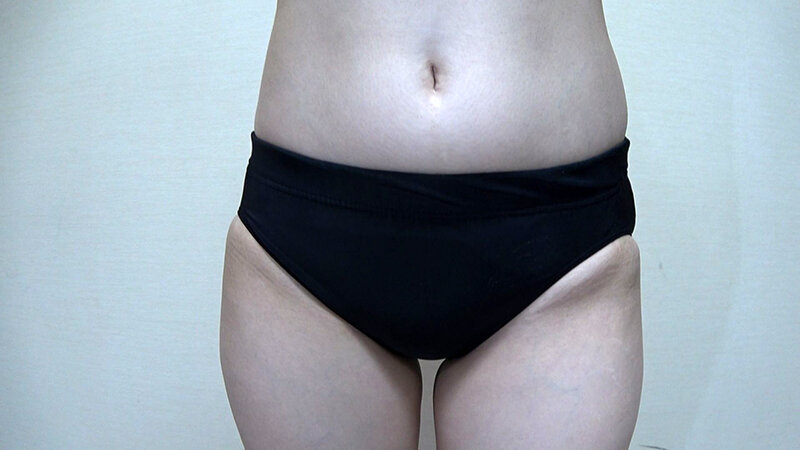 中条りの 神陸上ウェア スポーツ日焼けから筋肉美女アスリートの秘部を隠してきたウェアを巨乳や美乳パイパンや剛毛娘に着せジョリワキやハミ毛を堪能。陸上ユニホーム女子の太腿やお尻や着衣放尿まで！！身体にフィットするウェアのキワキワを超接写＆完全着衣でハメ撮り サンプル 1