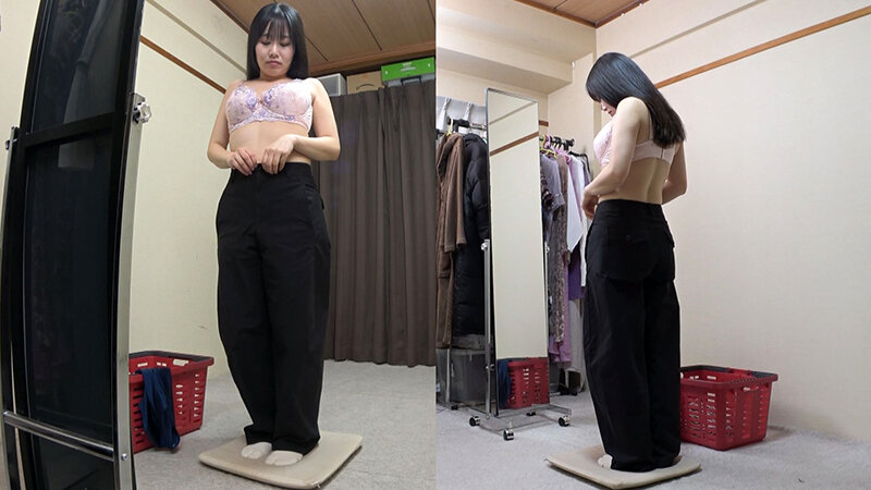 北村海智 濡れてテカってピッタリ密着 神スク水 可愛い女子のスクール水着姿をじっとりと堪能！着替え撮影から始まり貧乳から巨乳にパイパン、ハミ毛、ジョリワキ等のフェチ接写やローションソーププレイやスク水ぶっかけ等を完全着衣で楽しむAV サンプル 1