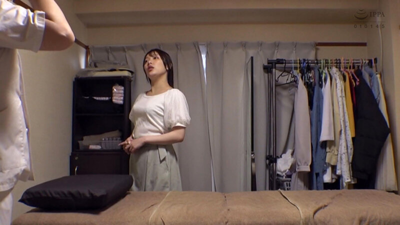 及川莉央 魔法のオイルで快感マッサージ サンプル 1