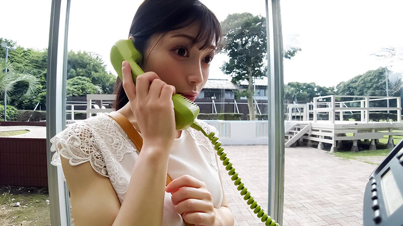 公衆電話ボックス360度 爆乳素人きき乳首チャレンジ ひなみさん（21歳・大学生） サンプル 1