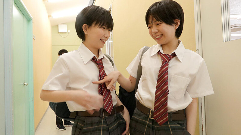 男子にバレるかな？つるぺた姉妹のなりきり健康診断 ビンカンなところを触られてもガマンしてたのに… サンプル 3