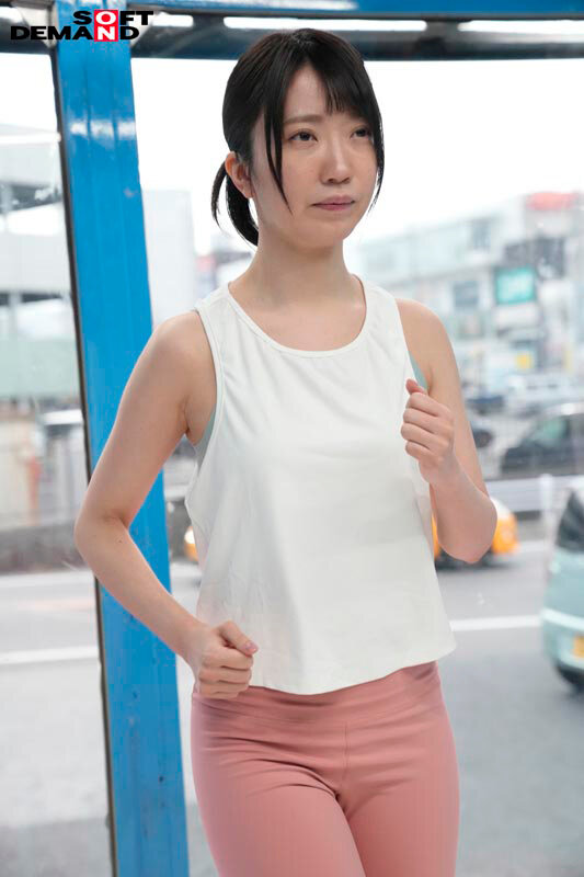 マジックミラー号 マンスジくっきり 美ジョガーナンパ ジョギング直後の全身から汗が噴き出る美ジョガーさんの股関節へストレッチ…からの電マ！着衣イキしまくりのアラサーオマ○コはデカチ●ポの誘惑を振り切れるのか？ サンプル 18