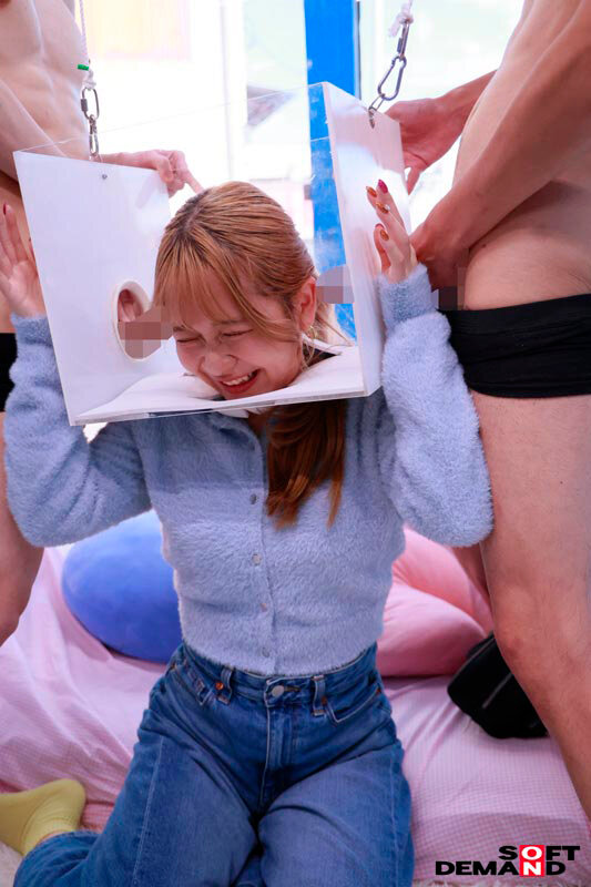 ’FREEZE’し続けられたら賞金ゲット！ どんな妨害をされても絶対に動いちゃダメ！ ウブな女子大生限定！ ノーリアクションで快感ガマン耐久チャレンジ！！ サンプル 17