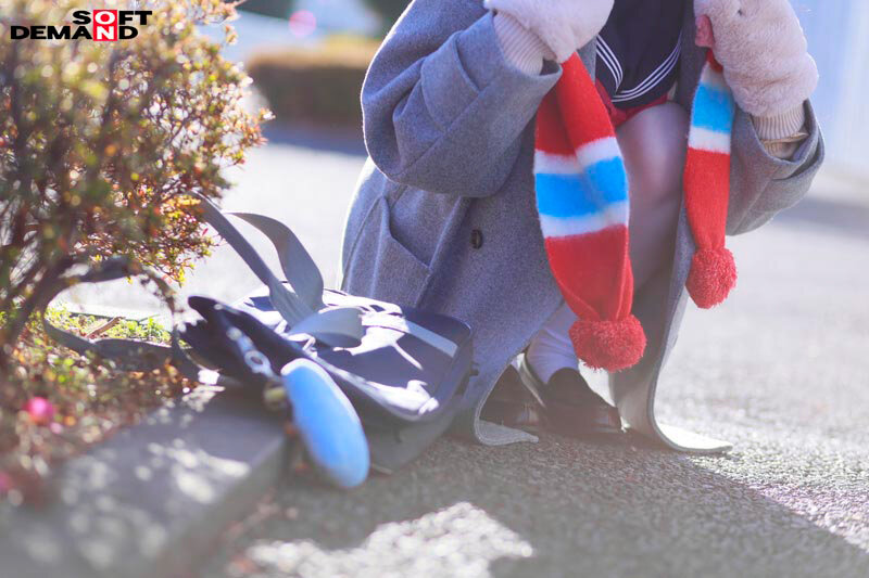 マジックミラー号 10代の学生男女が身体と相性で挑戦！ アオハル2人3脚！ ちょっとオトナのピクトグラムチャレンジ！ 全て成功したら、最新スマホをプレゼント！ 近くなりすぎた距離感が若い性欲を弾けさせる！？ ヤッてはいけない友達同士が禁断SEX！？ サンプル 17