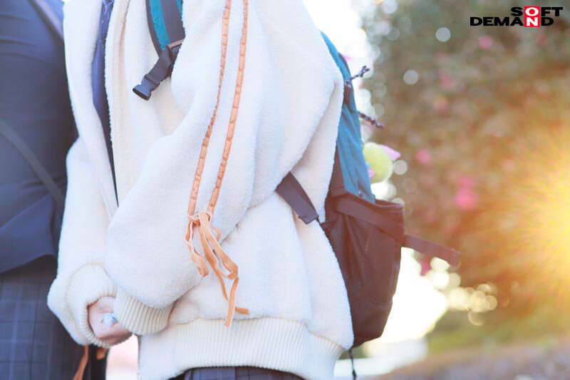 マジックミラー号 10代の学生男女が身体と相性で挑戦！ アオハル2人3脚！ ちょっとオトナのピクトグラムチャレンジ！ 全て成功したら、最新スマホをプレゼント！ 近くなりすぎた距離感が若い性欲を弾けさせる！？ ヤッてはいけない友達同士が禁断SEX！？ サンプル 19
