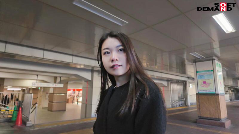 舐め回したくなる先生のカラダ 熊本県立●校の人妻英語教員 一度だけの不倫体験 桃瀬理央 31歳 サンプル 4