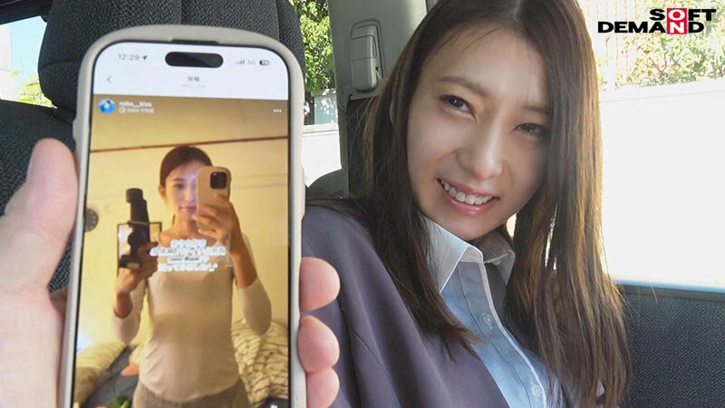 SNS総フォロワー4万人の公務員 市役所勤務のイラマで感じる奥さん 永尾あかね 37才 AV DEBUT サンプル 11