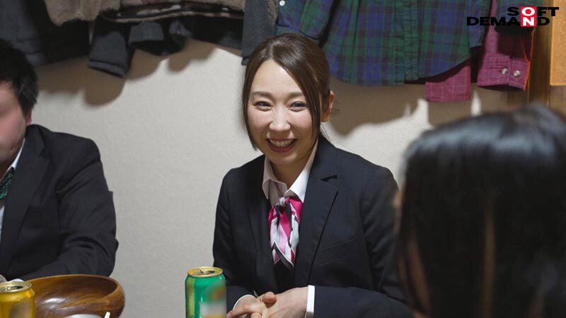 SNS総フォロワー9万人 人妻女性タクシードライバー 春木蘭子 45歳 AVDEBUT「丁寧な接客を心掛けていますが乱暴な不倫SEXが大好きです」 サンプル 10