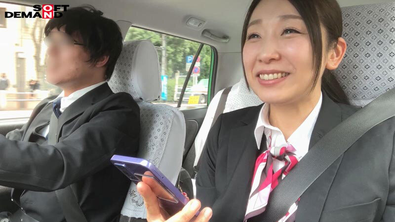 SNS総フォロワー9万人 人妻女性タクシードライバー 春木蘭子 45歳 AVDEBUT「丁寧な接客を心掛けていますが乱暴な不倫SEXが大好きです」 サンプル 4