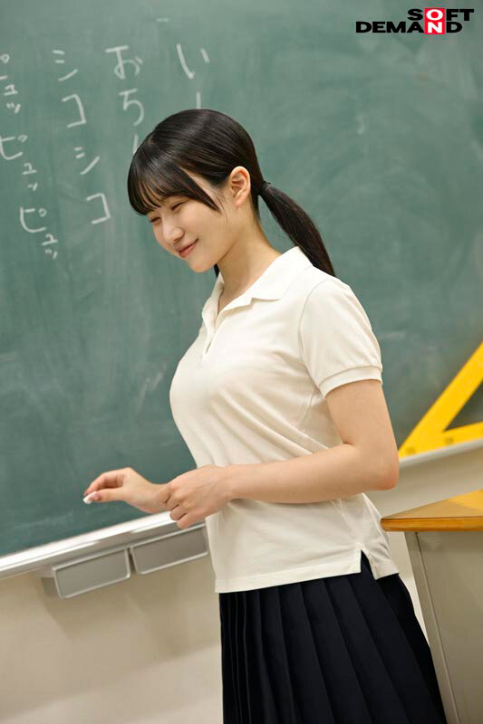 18歳淫語レッスン 明るく元気な笑顔が真っ赤っか！ずっとカメラ目線でおぢさんに無理くり恥ずかしいこと言わされちゃった 南あいり サンプル 12