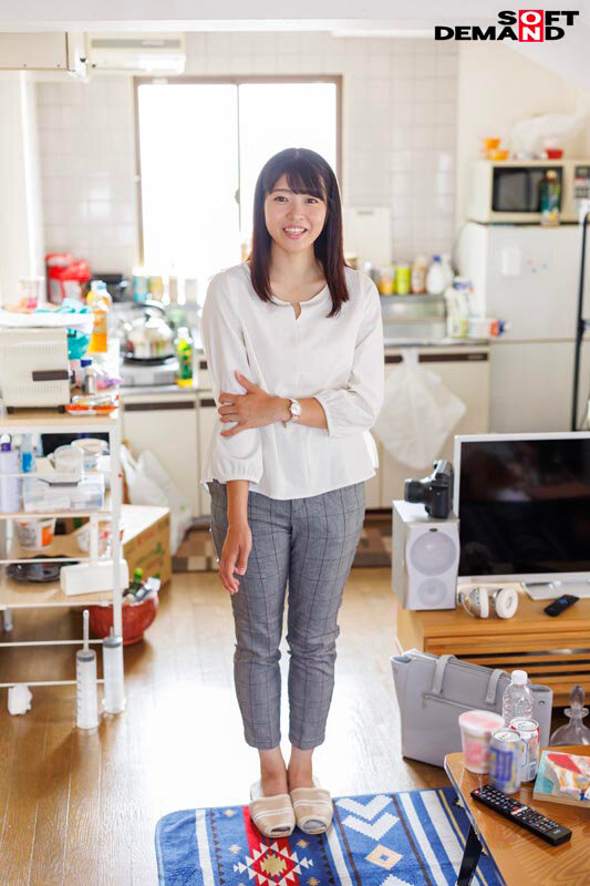 マ×コは夫専用 アナルは俺専用 ドMな奥さんのケツ穴掘って牛乳浣腸もさせてやった記録映像 サンプル 2