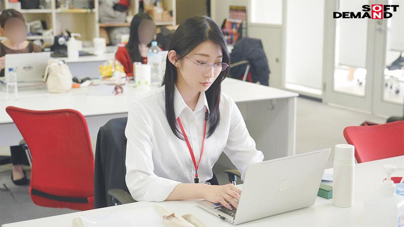 【特典版】秘書 守屋よしの 初AV出演 サンプル 4