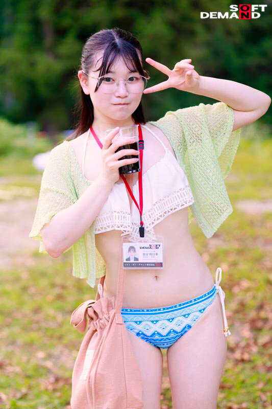 フリーのSOD女子社員と6人のガチ童貞。あの夏、イチバンときめいた筆おろし。 サンプル 19