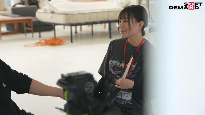 【特典版】SOD女子社員 制作部 中途1年目 岡島明来（24） 工口勉 初AV成果報告 サンプル 2