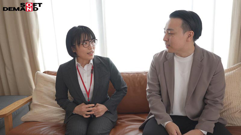 いつでもちゃんと人の気持ちを汲んだ前向きな言葉で元気をくれるコミュ力高めの頼れる処女SOD女子社員 童貞さんと初AV出演 総務部 中途1年目 大隈睦心 31歳 サンプル 8