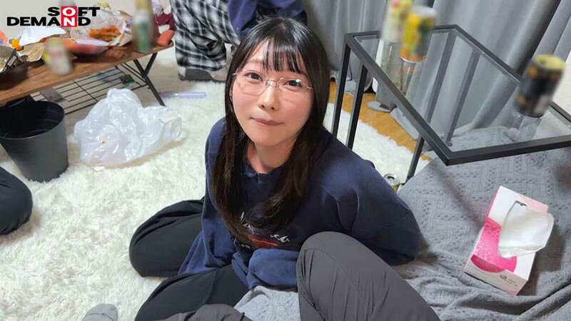 業務終わり、上司の送別会で宅飲み乱交、早漏イキする秘書 守屋よしの サンプル 6