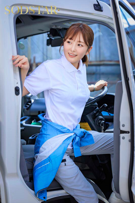 配送中NTR 既婚ベテランドライバーの配送に付いて回るうち車中でおそわれてしまった新婚人妻 青空ひかり サンプル 2