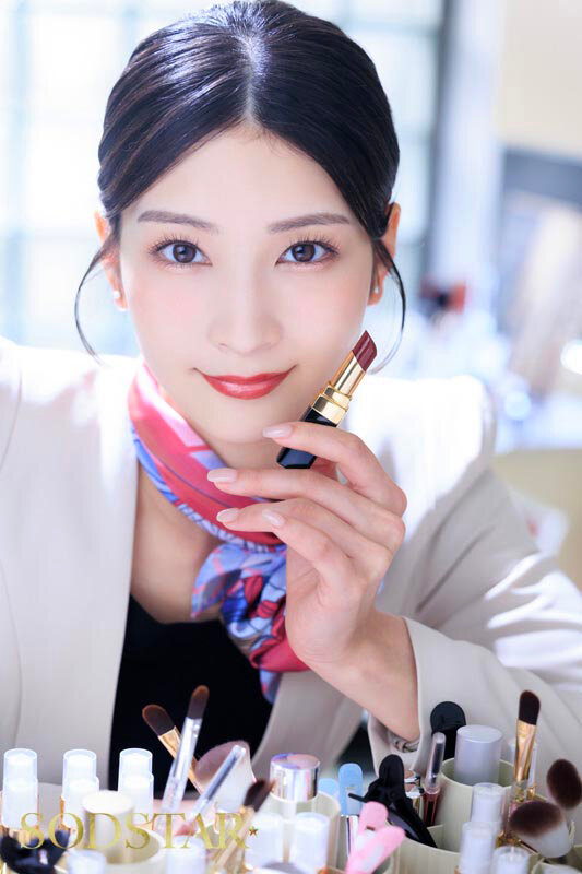 「ばっちりお化粧した私とあの子どっちが良いの？」恋人がメイクアップ中の20分暇そうな付き添い彼氏をフェラ＆SEXで顔射させる美容部員 本庄鈴 サンプル 2