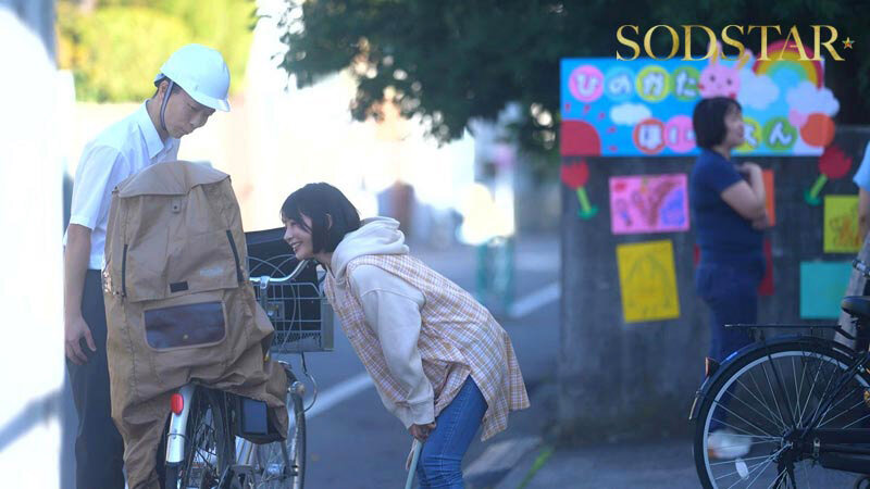 息子が通う保育園の保育士と妻子が実家に帰省中に自宅密会をして1週間ヤリまくった絶倫不倫セックス 宮島めい サンプル 2