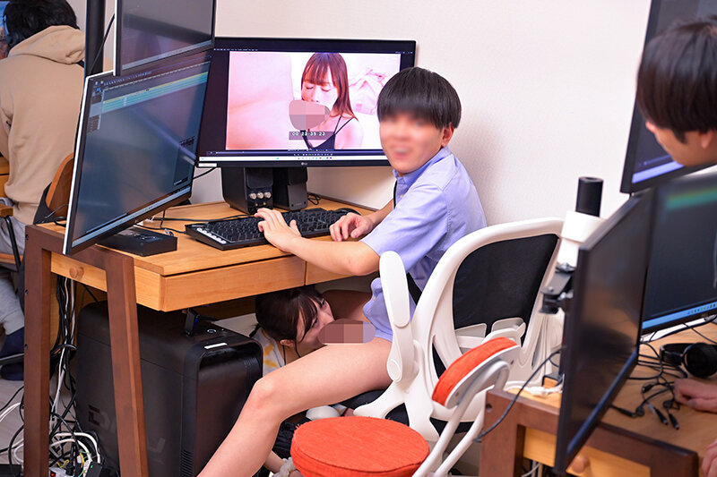 ミニマム背丈の新人肉便器女AD 殺し文句の「監督になりたいんだろ？」で完全マインドコントロールw 365日毎日ハメられ＆ち〇ぽをしゃぶらされ、SEX狂いマ〇コが爆誕w サンプル 2