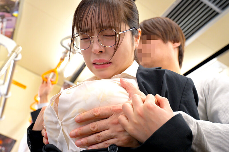 ぷるぷる神乳痴〇3 乳首こねくり柔肌鷲掴み、乳頭玩具までも！長時間アクメで腰を振ってしまい中出しが拒めない新卒リクスーOL サンプル 6