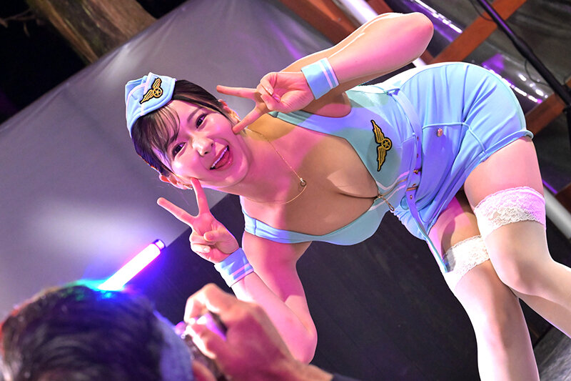 野外撮影会痴●2 人気コスプレイヤーの弱みに付け込んでセクハラ羞恥写真撮影 強●透け乳首＆無理やり大量中出し追い撃ちアクメ サンプル 13