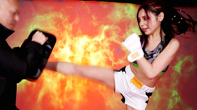 AV史上最凶の女が負けたら即ハメのデスマッチ！！ 黒旗を掲げる海賊女帝プロレスラー サンプル 3