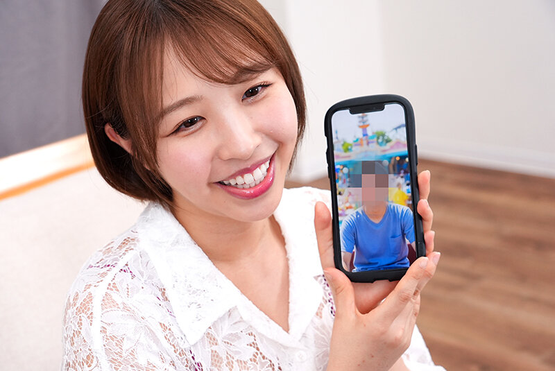 素人バラエティ 箱女！体は箱の中 感覚遮断スタイルDE彼氏にナマ電話チャレンジ！絶対に感じちゃダメなのに… 首の下から好き勝手いじくりまわされてイキ潮噴射が止められない！！ サンプル 1