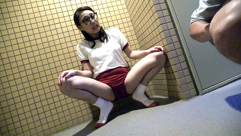 セーラー服熟女失禁羞恥 多田有花 サンプル 11