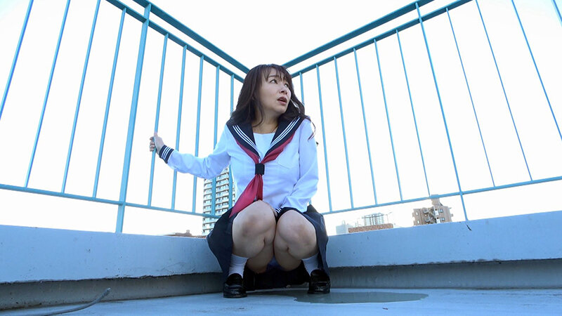 セーラー服熟女失禁羞恥 よしい美希 サンプル 2