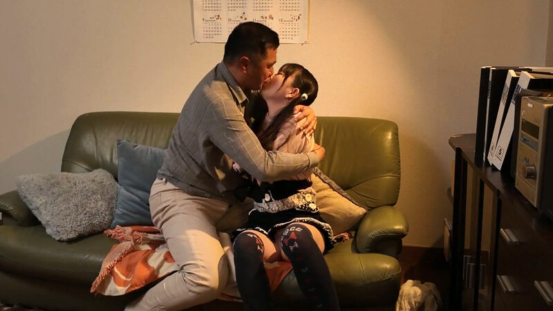 初潮が来たあの日から…父親に貪り犯●れ続ける娘の近親性交 ゆゆ・とか・ゆず サンプル 16