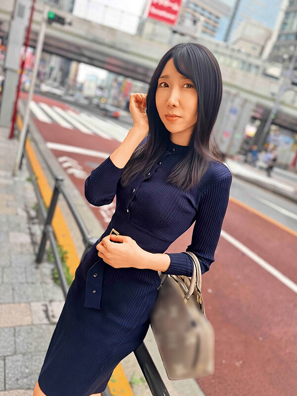 ゴージャス熟女ナンパ！贅沢・豊満・妖艶 三拍子揃いの中出しSEX2 サンプル 14