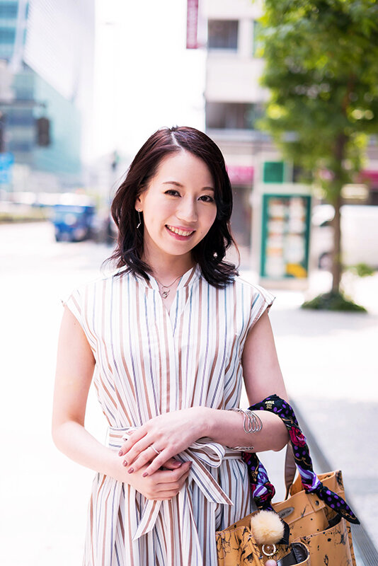 旦那の知らない所で抱かれていた不倫妻 清楚な顔の裏で押さえつけられていた性欲がいっきに開花してしまった本当は真面目な奥様に中出し 8時間24名 サンプル 11