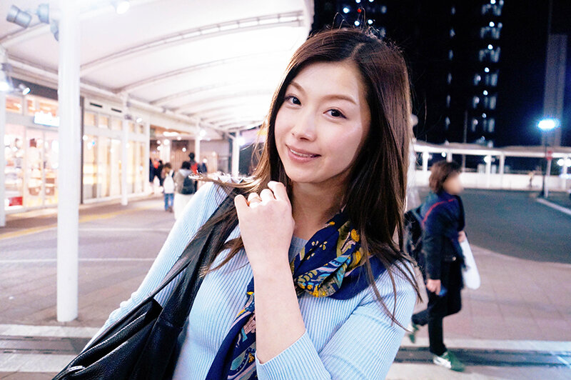寝取られ妻 奥さん、その素敵なカラダでおもいっきり楽しみましょうよ！！不倫奥様がイク！！NTRデラックス 8時間26人 サンプル 2