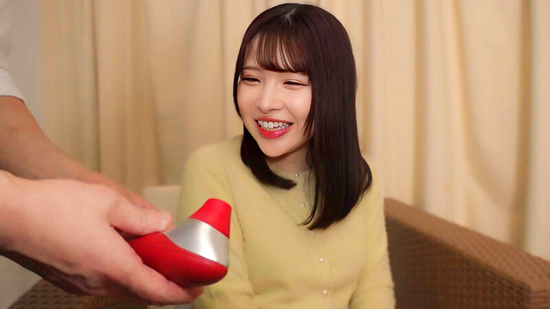 人妻高額アルバイト！？製品モニターの募集で訪れたら大人の玩具＜噂の吸うやつ＞の体験だった！ひとり昇天！！このままではムラムラして帰れません！？COMPLETE BEST 20名 サンプル 4