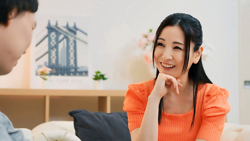 イケナイ母性 ～禁断のセックス～こんなこと誰にも言えません…溢れる母性と女の欲で溺れるイケナイ母たち12名 サンプル 4