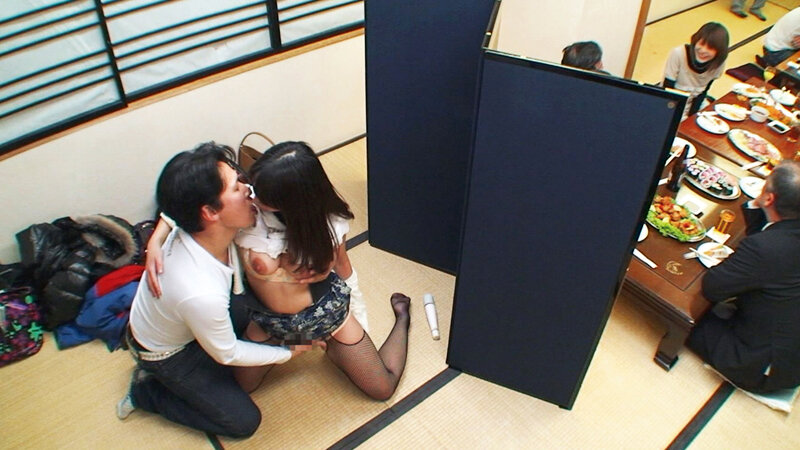 同窓会スペシャル300分24名 久し振りに再会したクラスのマドンナ【美熟女】と懐かしさとお酒の勢いでエッチな事しちゃいます！！ サンプル 2