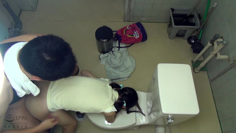 トイレこじ開けPart 1 サンプル 16